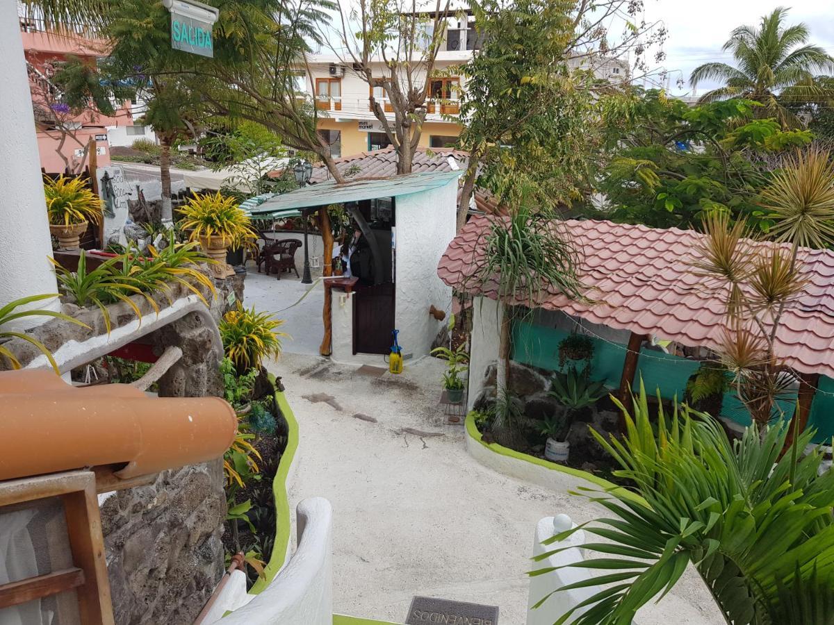 Hostal Cann'S House Puerto Baquerizo Moreno Exterior foto