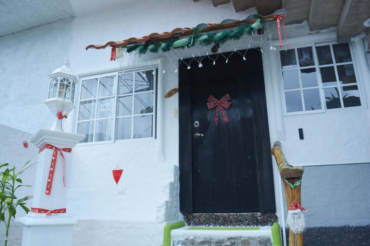 Hostal Cann'S House Puerto Baquerizo Moreno Exterior foto