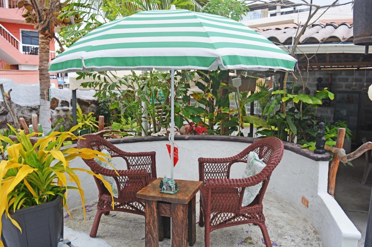 Hostal Cann'S House Puerto Baquerizo Moreno Exterior foto