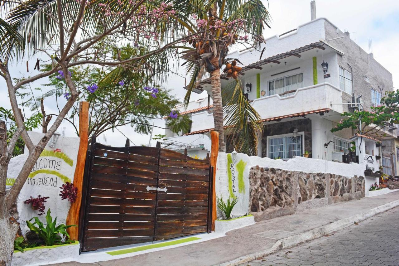 Hostal Cann'S House Puerto Baquerizo Moreno Exterior foto