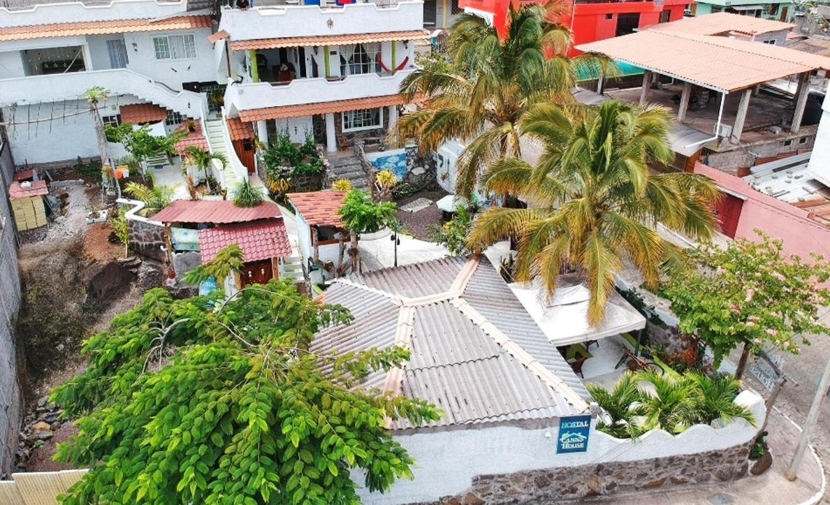 Hostal Cann'S House Puerto Baquerizo Moreno Exterior foto